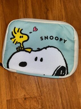 NWOT Peanuts Snoopy x Woodstock Nylon Organizer